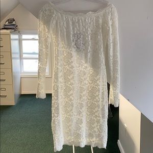 White lace off the shoulder dress